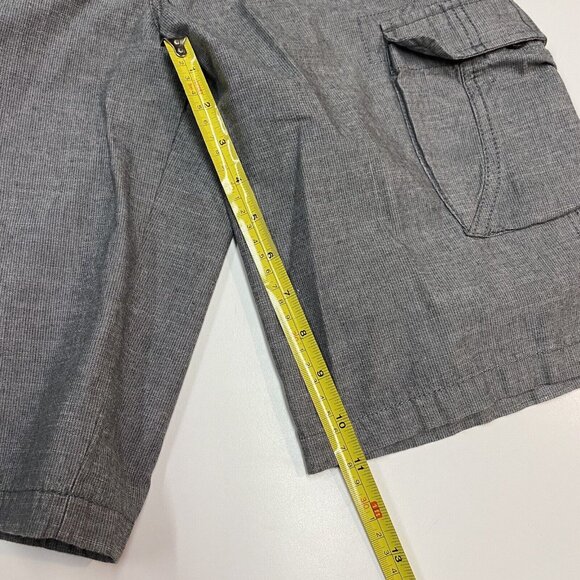 Boys Gray Cargo Shorts Size 12 With Elastic Waist & Button Closure - Picture 7 of 11